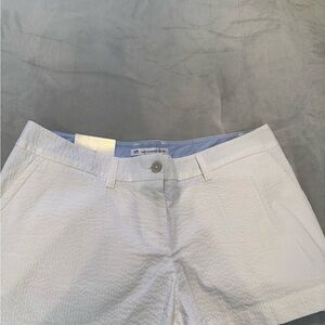 Southern Tide Women's white seersucker Bermuda shorts, Size 10